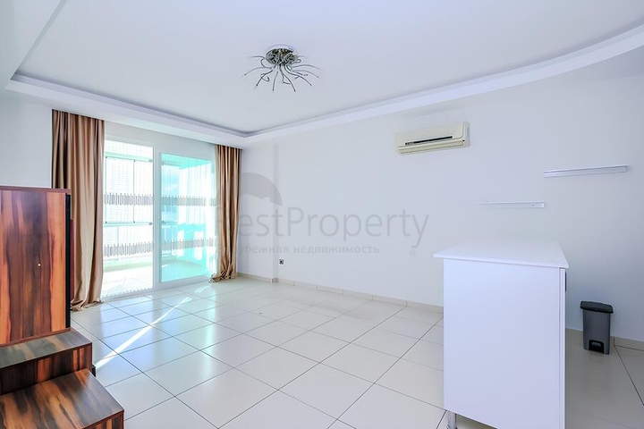 Затишна квартира 2 + 1 в сучасному житловому комплексі Тосмура