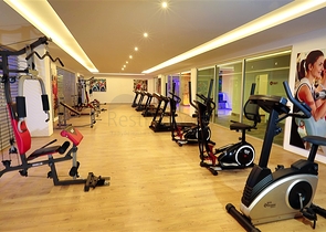 Затишна квартира 2 + 1 в сучасному житловому комплексі Тосмура