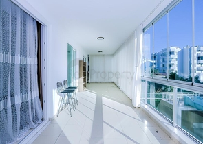 Затишна квартира 2 + 1 в сучасному житловому комплексі Тосмура