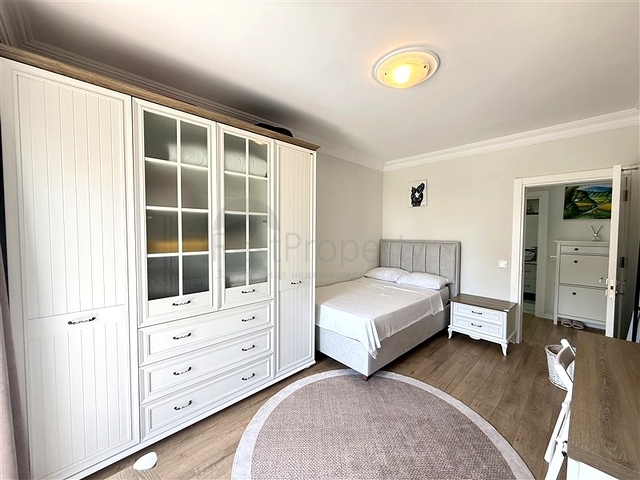 Затишна мебльована квартира 2+1 в доглянутому житловому комплексі