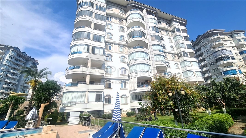 Затишна мебльована квартира 2+1 в доглянутому житловому комплексі