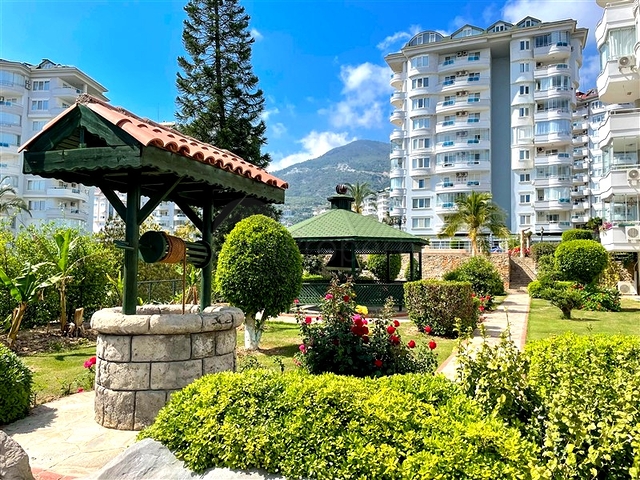 Затишна мебльована квартира 2+1 в доглянутому житловому комплексі