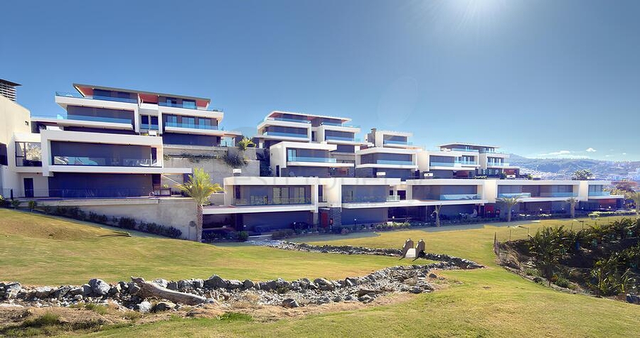 Сучасна вілла 3+1 з терасою і розвиненою інфраструктурою в районі Каргиджак