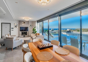 Сучасна вілла 3+1 з терасою і розвиненою інфраструктурою в районі Каргиджак