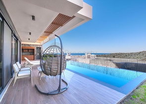 Сучасна вілла 3+1 з терасою і розвиненою інфраструктурою в районі Каргиджак