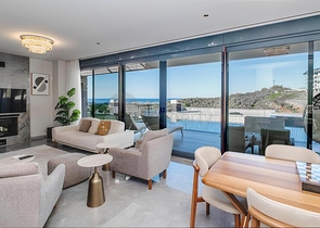 Сучасна вілла 3+1 з терасою і розвиненою інфраструктурою в районі Каргиджак